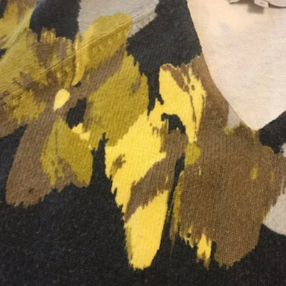 Loft Women sweater large - Picture 6 of 6